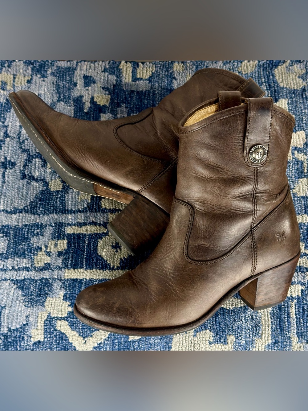 FRYE Womens 6.5 Jackie Button Short Boot Distressed Brown Leather Cowboy Slouch
